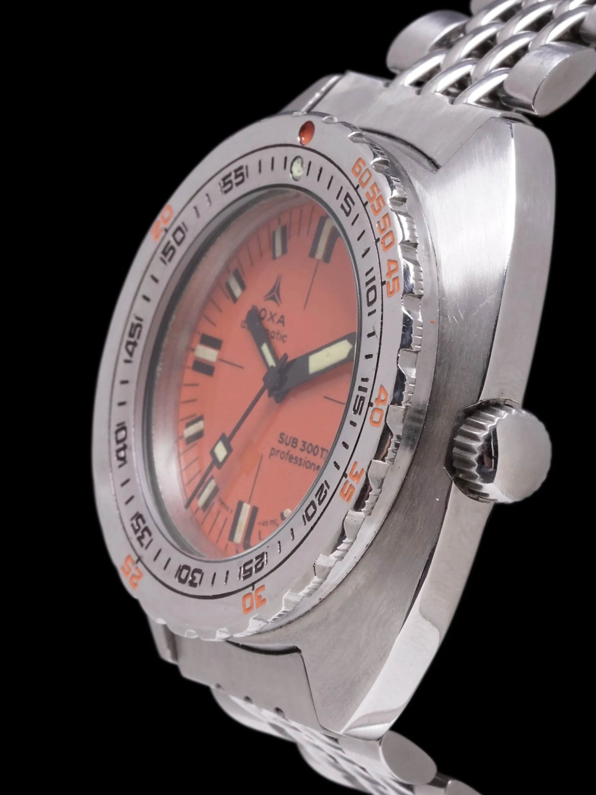 1970s DOXA Sub 300T Professional (Synchron Era)